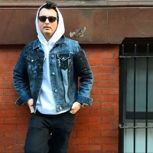 Meet your Posher, John